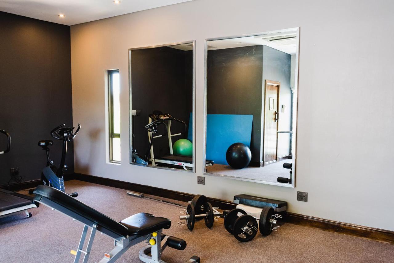 Tredenham Boutique Hotel Блоемфонтейн Екстериор снимка Gym mirrors